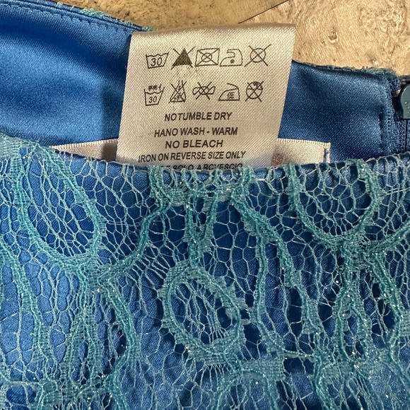 Formal 8-grade Graduation A-Line Lace Chiffon Knee-Length Dress Royal Blue - Picture 6 of 9